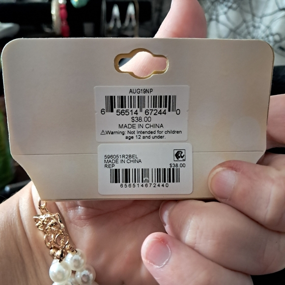 EL Erica Lyons 3 strand pearl necklace - Picture 4 of 5